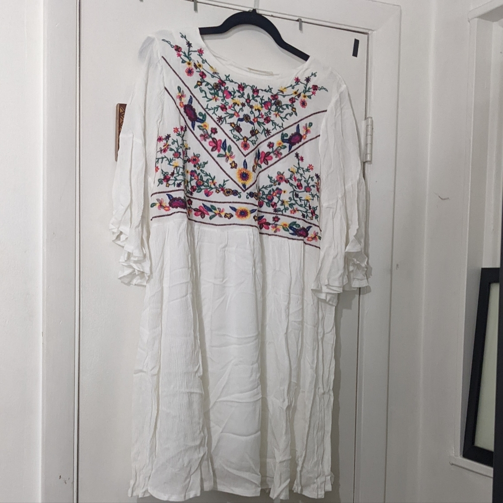 Floral Bohemian white dress